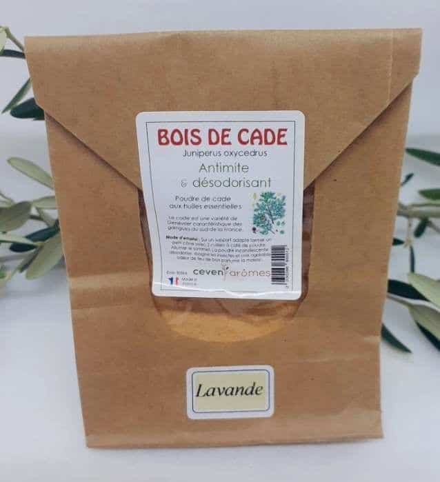 1552 Poudre de bois de Cade Lavande